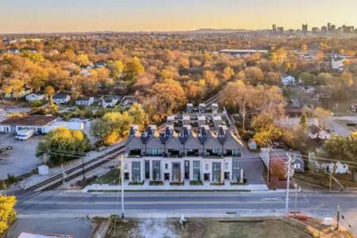 Spacious Home With Large Patio Rooftop Deck And Garage Nashville Dış mekan fotoğraf