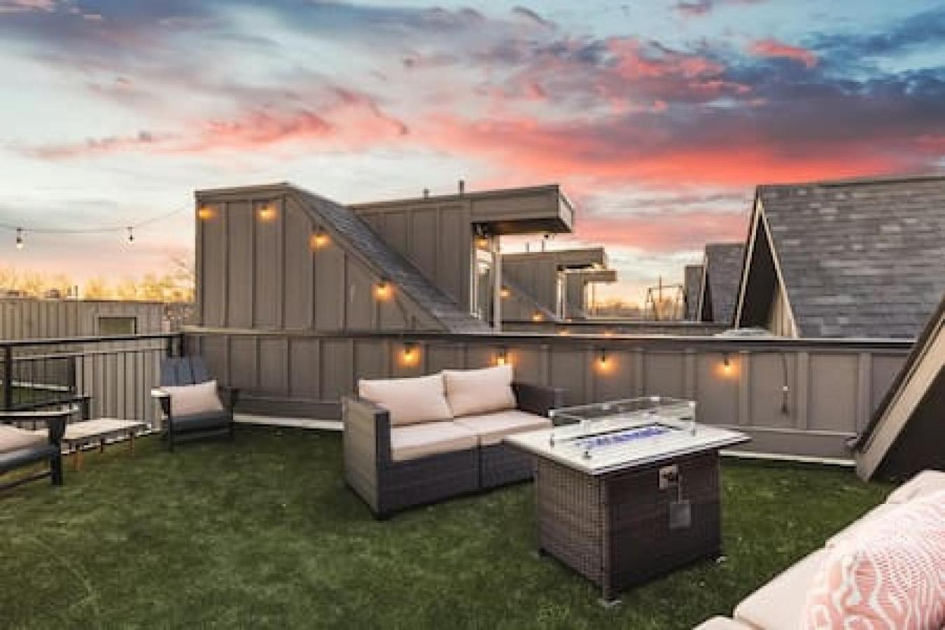 Spacious Home With Large Patio Rooftop Deck And Garage Nashville Dış mekan fotoğraf