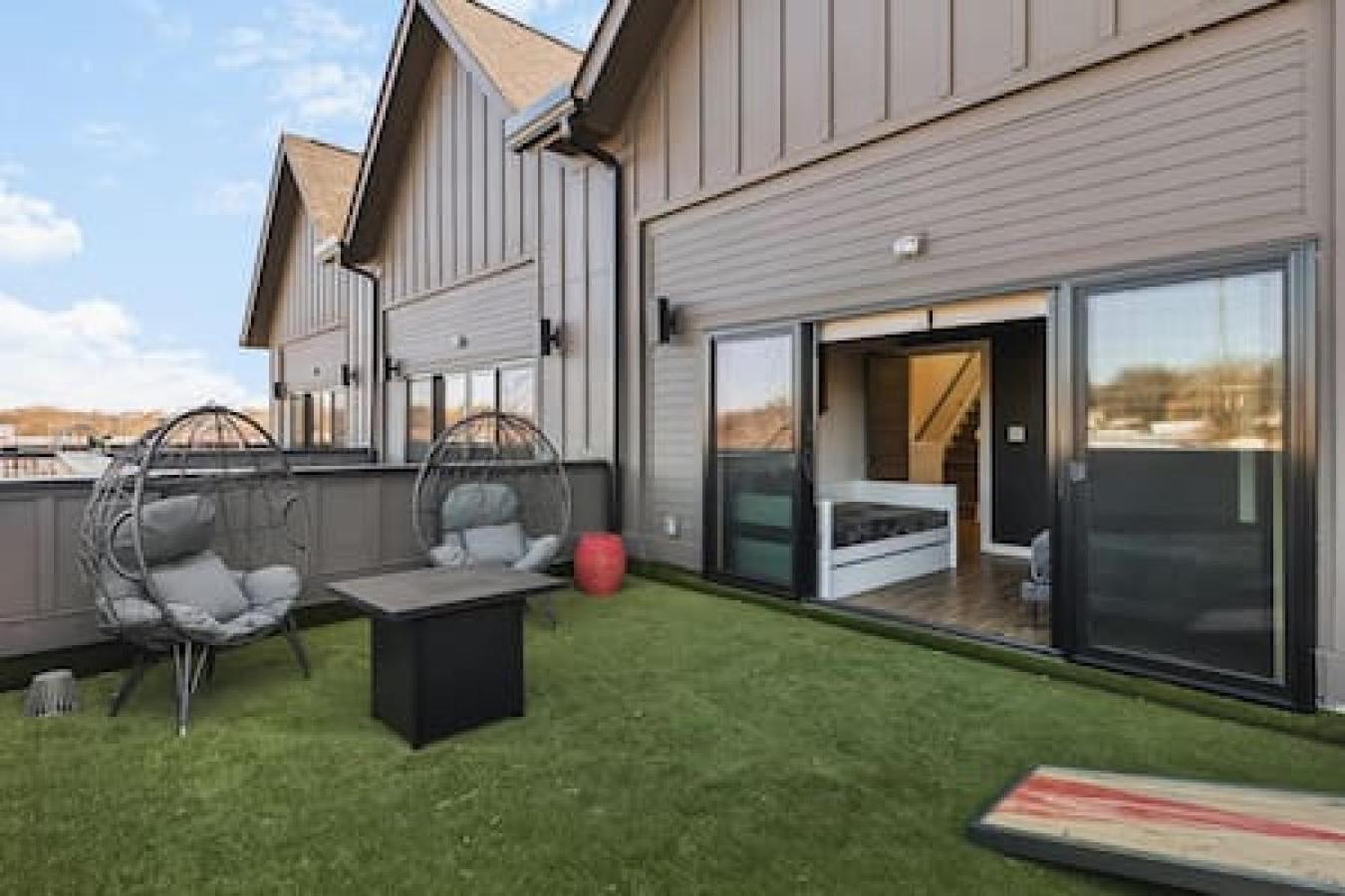 Spacious Home With Large Patio Rooftop Deck And Garage Nashville Dış mekan fotoğraf